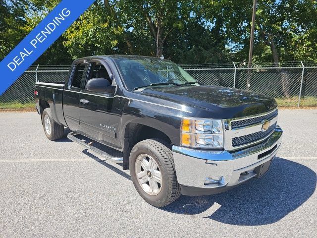 Used 2013 Chevrolet Silverado 1500 LT w/ All-Star Edition AWD/4WD image 1