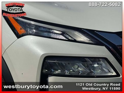 Used 2023 Nissan Rogue SV w/ SV Premium Package AWD/4WD image 9