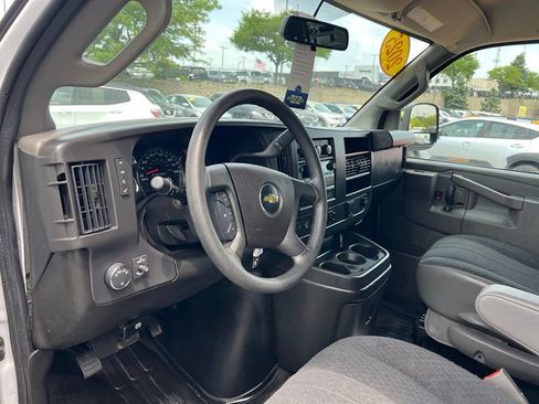 Used 2025 Chevrolet Express 2500 w/ Driver Convenience Package RWD image 16