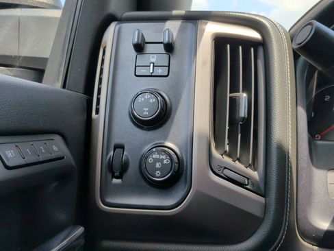 Used 2016 GMC Sierra 2500 Denali w/ Duramax Plus Package AWD/4WD image 25