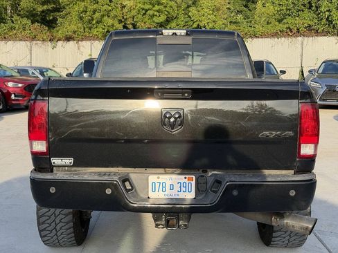 Used 2017 RAM 2500 Big Horn w/ Black Appearance Group AWD/4WD image 6
