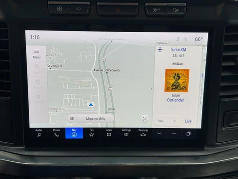 Used 2024 Ford F350 Lariat w/ Chrome Package image 22