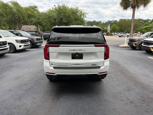 Used 2025 GMC Yukon Denali RWD image 6