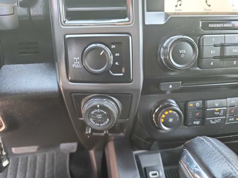 Used 2017 Ford F150 XLT w/ Equipment Group 302A Luxury AWD/4WD image 30