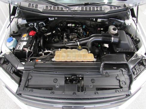 Used 2020 Ford F150 XLT w/ Equipment Group 302A Luxury AWD/4WD image 22