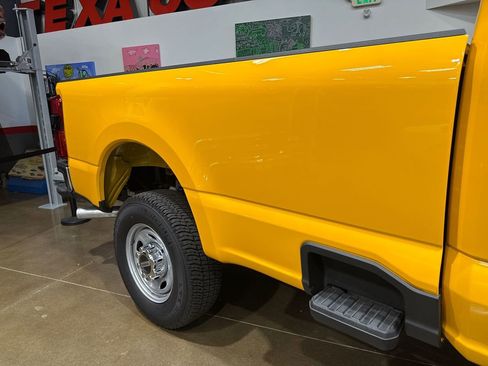 Used 2025 Ford F250 XLT w/ 360-Degree Camera Package image 29