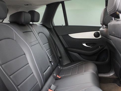 Used 2022 Mercedes-Benz GLC 300 image 27