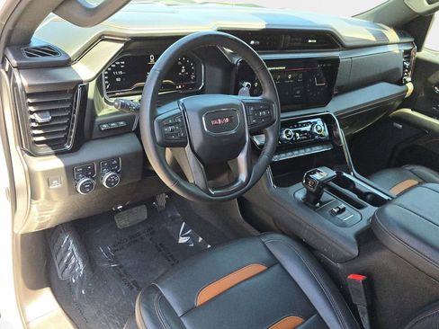 Used 2024 GMC Sierra 1500 AT4 w/ Technology Package AWD/4WD image 19