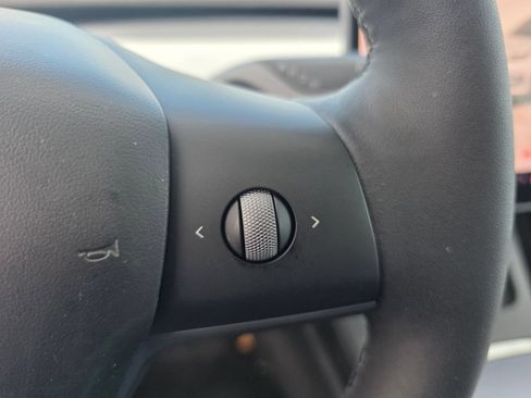 Used 2023 Tesla Model 3 Standard Range RWD image 15