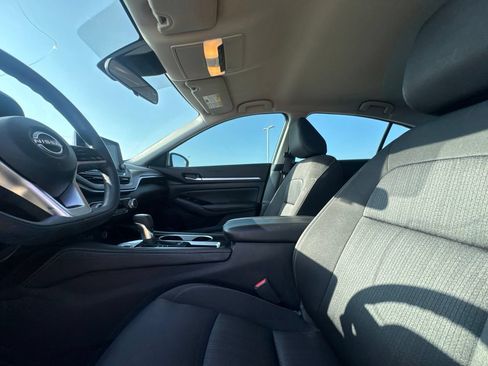 Certified 2023 Nissan Altima 2.5 SV FWD image 36