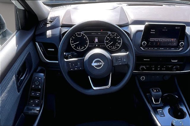 Used 2023 Nissan Rogue S AWD/4WD image 5