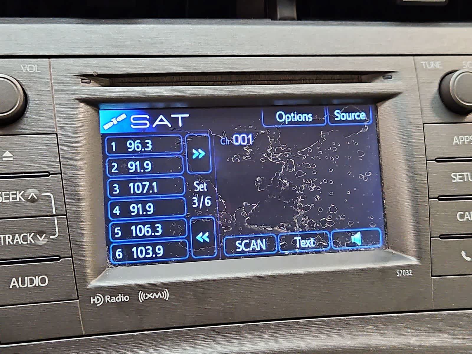 Used 2014 Toyota Prius Three FWD image 4