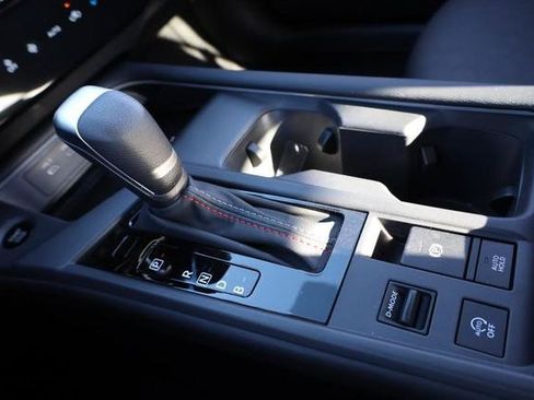New 2026 Nissan Sentra SR w/ SR Premium Package FWD image 16
