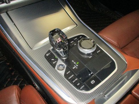 Used 2022 BMW X5 M50i w/ Executive Package image 31