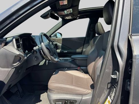 Used 2025 Lexus TX 350 AWD w/ Technology Package image 22