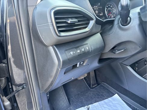 Used 2023 Hyundai Santa Fe SEL image 16