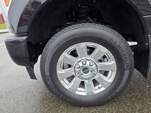 Used 2019 Ford F350 Platinum w/ Platinum Ultimate Package AWD/4WD image 9