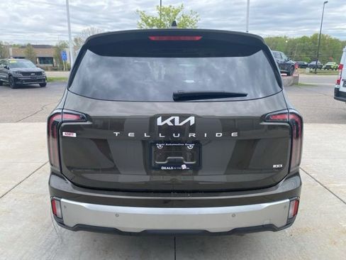 Used 2023 Kia Telluride EX X-Line AWD/4WD image 4