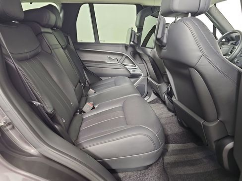 Used 2023 Land Rover Range Rover First Edition image 27