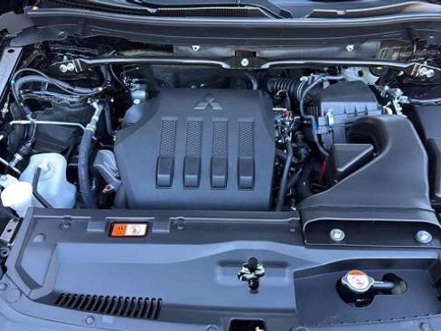 New 2026 Mitsubishi Eclipse Cross SE image 8