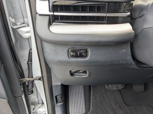 Used 2025 Lincoln Navigator Reserve AWD/4WD image 34
