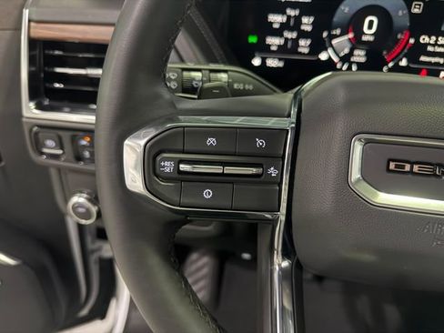 Certified 2025 GMC Yukon XL Denali image 18