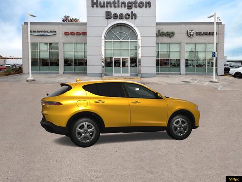 New 2023 Dodge Hornet GT Plus w/ Track Pack image 15