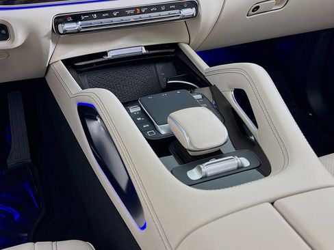 New 2026 Mercedes-Benz GLS 450 4MATIC image 5