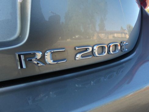 Used 2017 Lexus RC 200t image 74