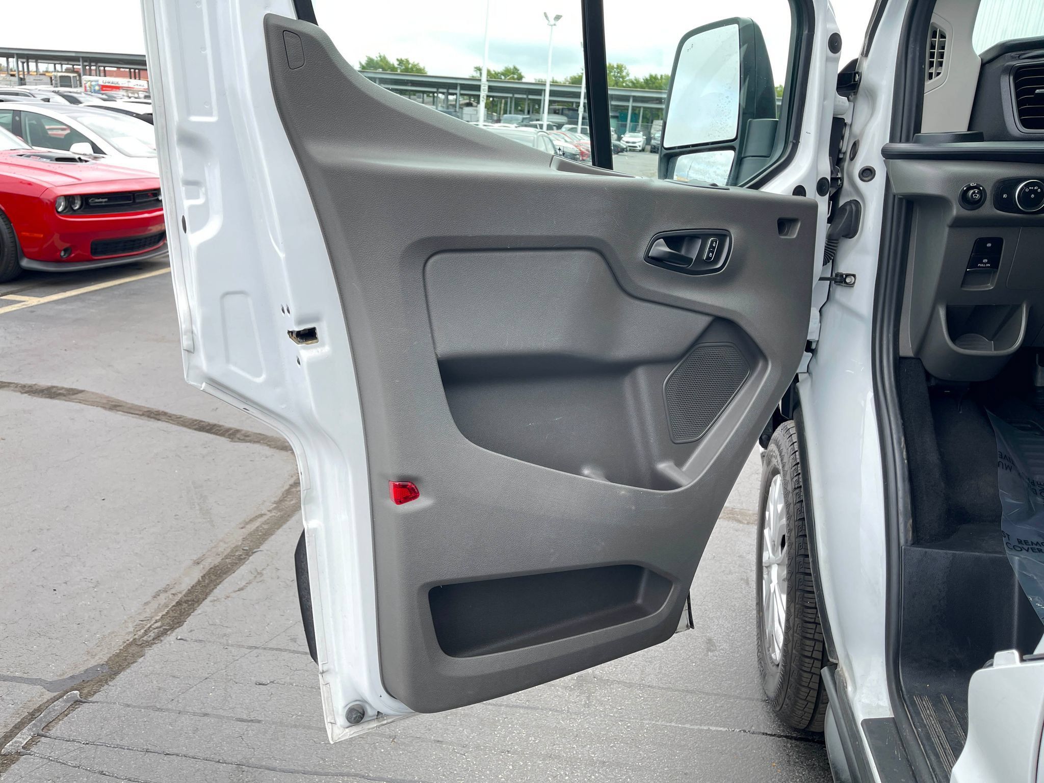 Used 2024 Ford Transit 350 XLT RWD image 13