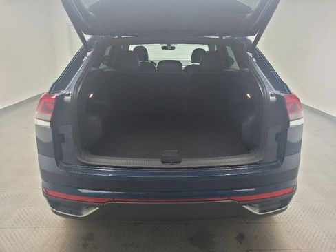 Used 2021 Volkswagen Atlas Cross Sport SE image 29