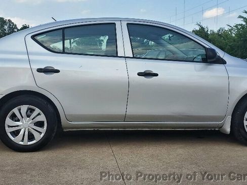Used 2014 Nissan Versa S Plus image 10