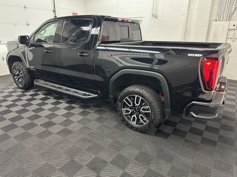 Used 2025 GMC Sierra 1500 AT4 w/ AT4 Premium Package AWD/4WD image 6