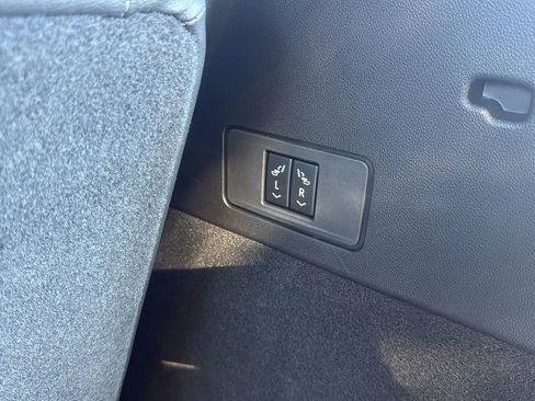 Used 2024 Cadillac XT6 Luxury w/ LPO, Floor Liner Package image 16