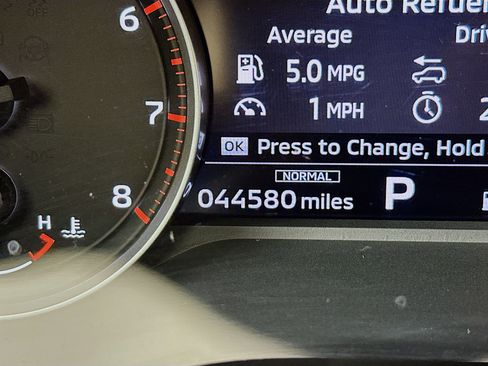 Used 2024 Mitsubishi Outlander SE image 19