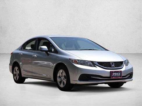 Used 2013 Honda Civic LX image 3