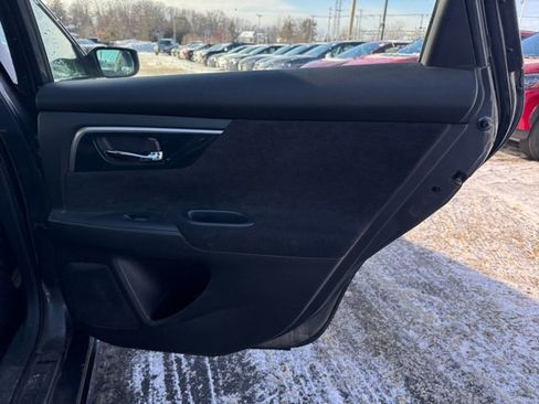 Used 2013 Nissan Altima 2.5 SV image 26