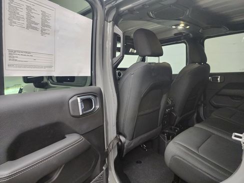 Used 2022 Jeep Wrangler Unlimited Sahara w/ Dual Top Group image 22