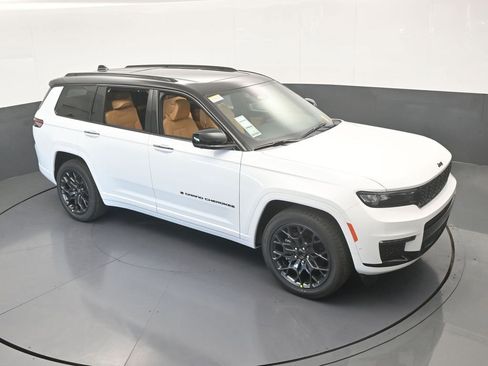 New 2025 Jeep Grand Cherokee L Summit image 62