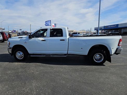 Used 2024 RAM 3500 Tradesman w/ Chrome Appearance Group image 2