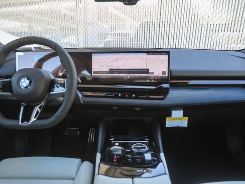 New 2026 BMW 530i w/ M Sport Package image 9