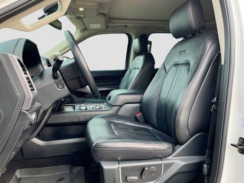 Used 2021 Ford Expedition Platinum image 21