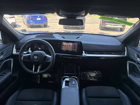 Used 2026 BMW X2 xDrive28i w/ Technology Package AWD/4WD image 14