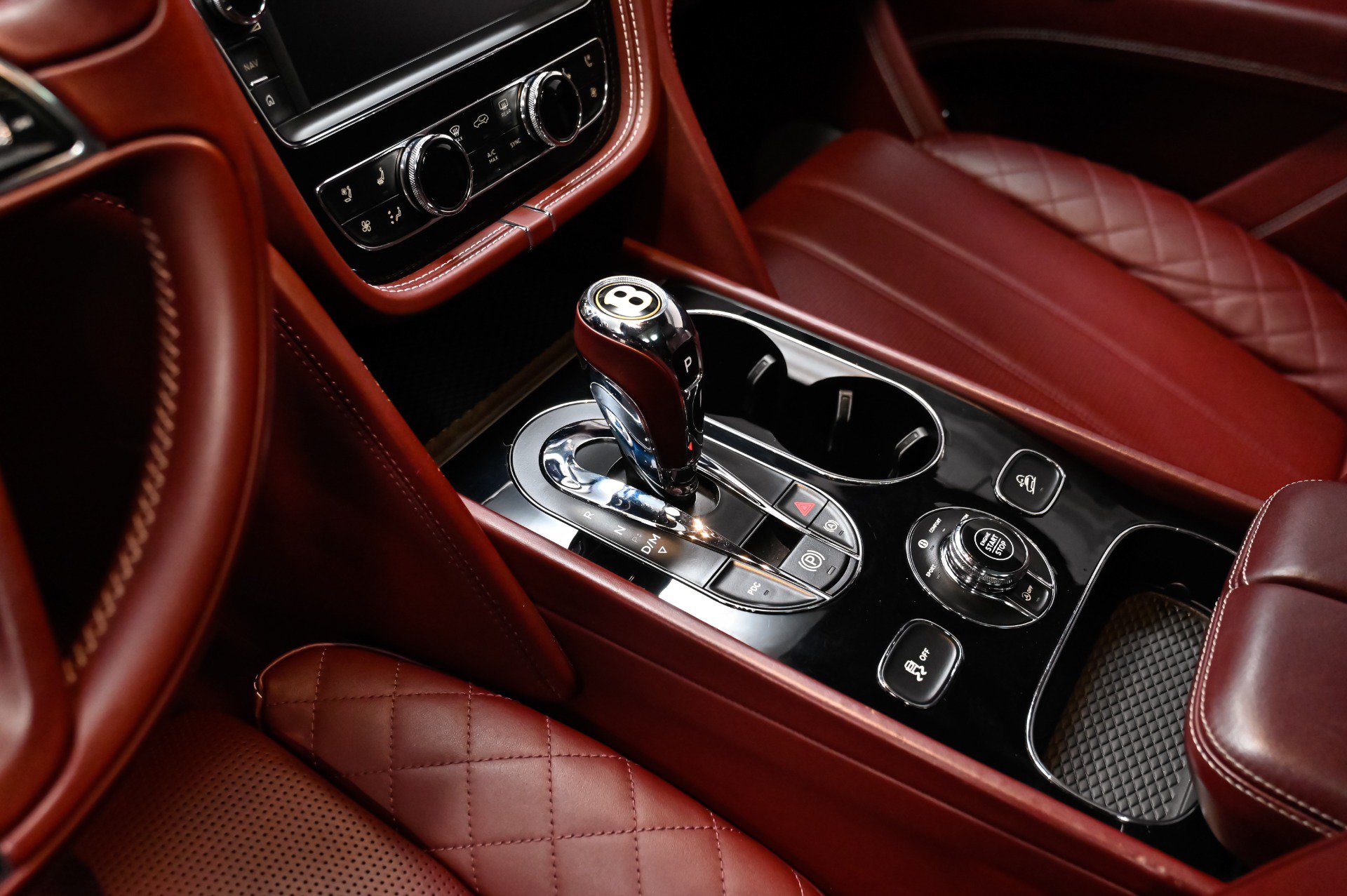 Used 2019 Bentley Bentayga AWD/4WD image 9