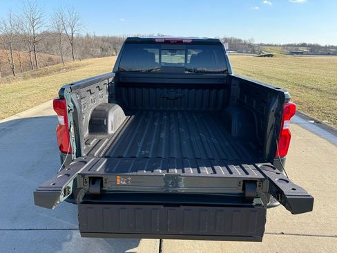 New 2026 Chevrolet Silverado 1500 ZR2 image 6