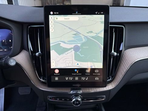 New 2026 Volvo XC60 B5 Plus w/ Climate Package image 9