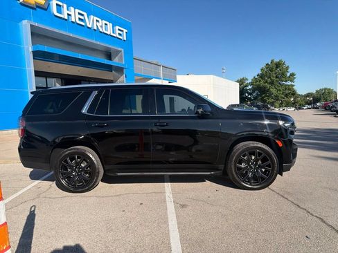 Used 2023 Chevrolet Tahoe LT w/ LT Signature Plus Package AWD/4WD image 2