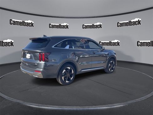 Certified 2025 Kia Sorento EX image 7