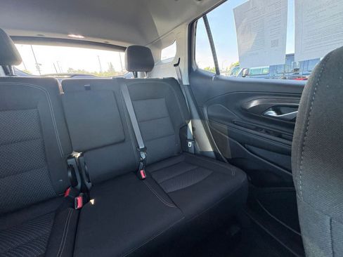 Used 2024 GMC Terrain SLE FWD image 37