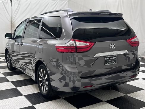 Used 2019 Toyota Sienna Limited Premium AWD/4WD image 5